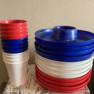 GreatPlate 6x6 Round Plates/Cups 24 piece set. Wonderful patriotic colors